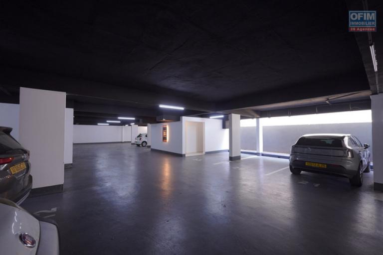 For sale: 3-bedroom apartment accessible to foreigners in Pointe aux Cannoniers.