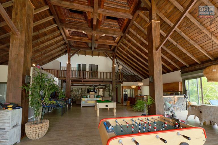 For sale: magnificent villa in a residence accessible to foreigners in Pereybere.