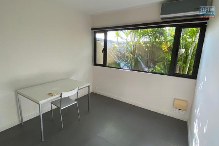 Accessible to foreigners House / Villa GRAND BAIE - PEREYBERE - POINTE AUX CANONNIERS – photo 10 of 12