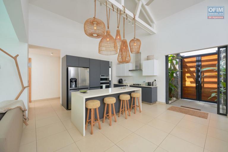 For sale: magnificent 4-bedroom villa with en suite rooms, accessible to foreigners in Pereybere.