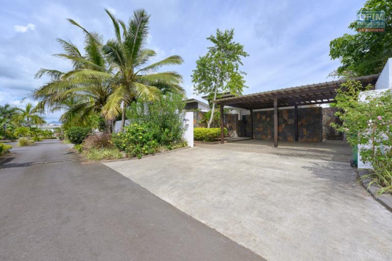For sale: 3-bedroom villa accessible to foreigners, ideally located in La Salette, Grand Baie.