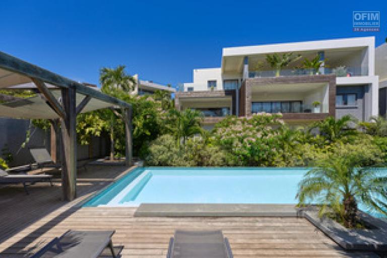 For sale: 3-bedroom apartment accessible to foreigners in Pointe Aux Canonniers.