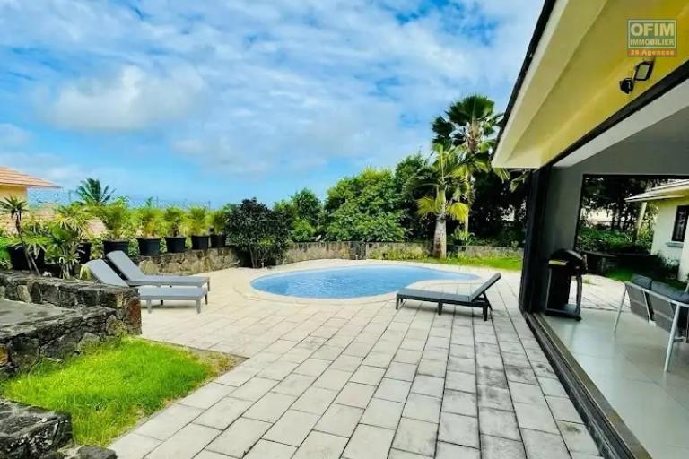 Sales House / Villa GRAND BAIE - PEREYBERE - POINTE AUX CANONNIERS – photo 3 of 12