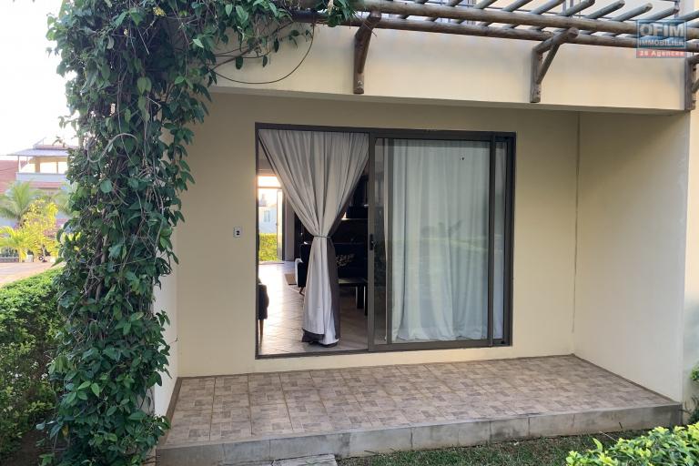 Flic en Flac: 3-bedroom triplex rental with swimming pool and unobstructed views of Flic en Flac