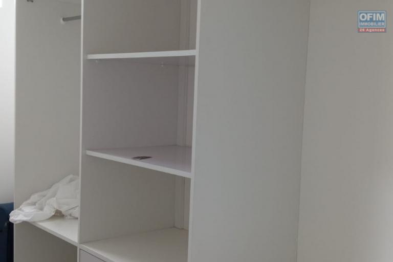 Sale House / Villa GRAND BAIE - PEREYBERE - POINTE AUX CANONNIERS – photo 12 of 15 – Dressing room