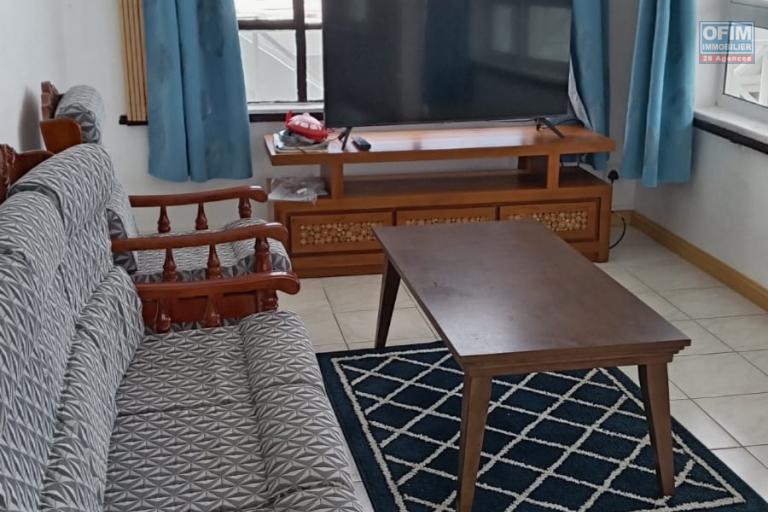 FOR RENT: Waterfront Villa / POINTE AUX CANNONIERS