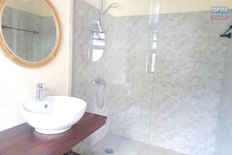 Sale House / Villa TAMARIN - RIVIERE NOIRE - MORNE – photo 12 of 16 – Bright shower room