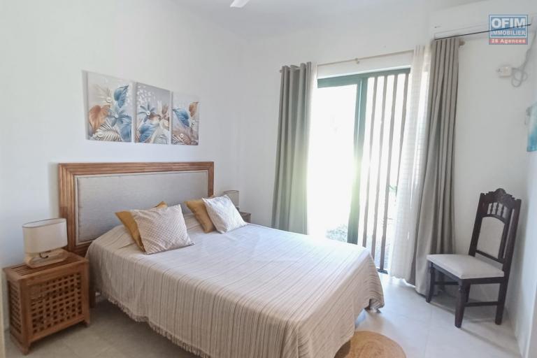 Sale House / Villa TAMARIN - RIVIERE NOIRE - MORNE – photo 15 of 16 – Bright bedroom