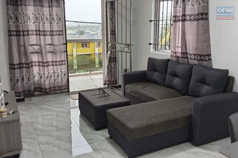 Rental Apartment GRAND BAIE - PEREYBERE - POINTE AUX CANONNIERS – photo 2 of 9 – Living area
