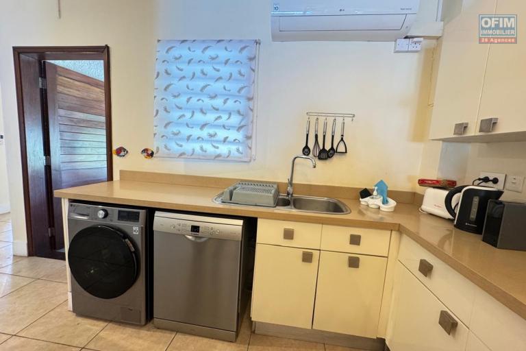 Rental Apartment MONT CHOISY - TROU AUX BICHES – photo 11 of 12 – Fitted kitchen