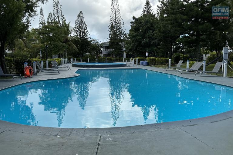 FOR SALE &ndash; 3-bedroom duplex in Pereyb&egrave;re in a secure residence with swimming pool / Mauritius