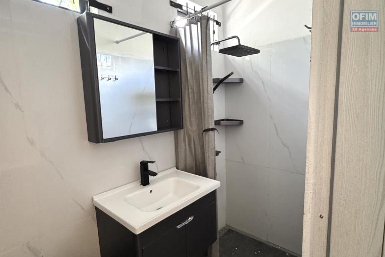 Albion 2-bedroom apartment with pool, on the ground floor, in a quiet location