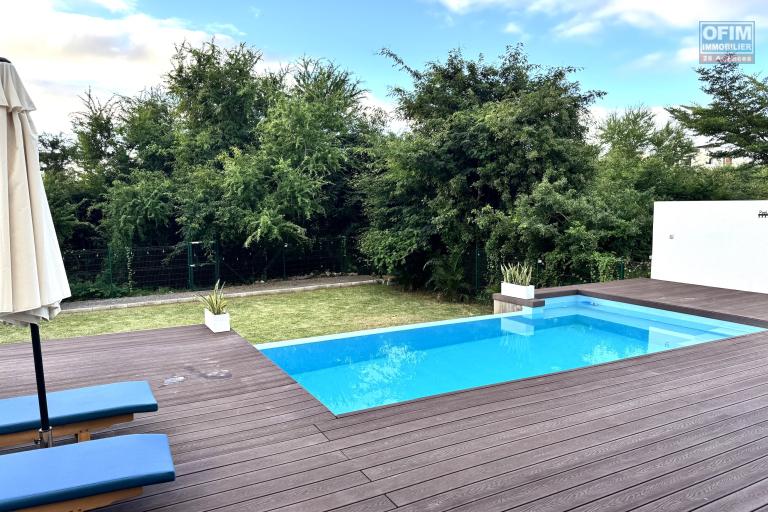 Flic en Flac, Mauritius: For sale, magnificent recent contemporary villa with swimming pool and nature views.