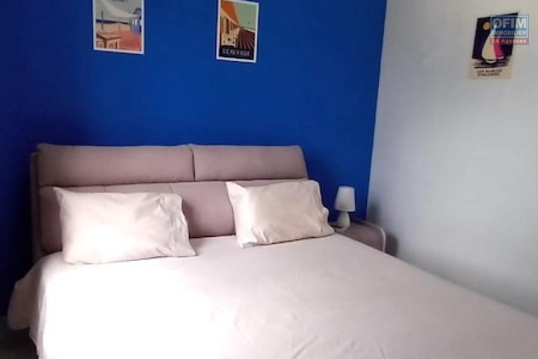 For sale: 3-bedroom top-floor apartment with jacuzzi and open views in Flic en Flac. Breathtaking views • Elevator access • Just a few steps from the beach