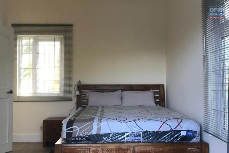 MELVILLE - Exceptional villa for rent with 4 bedrooms. &ndash; A haven of peace just steps from the beach