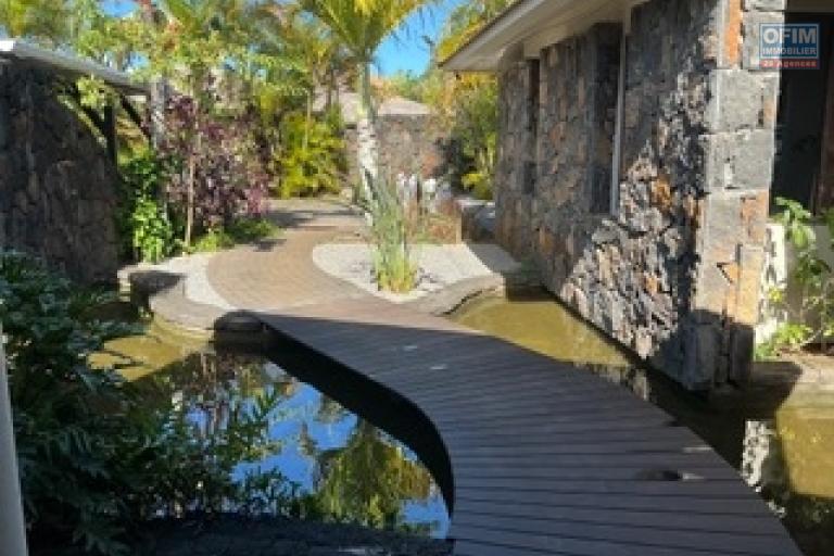Exceptional villa for sale &ndash; Hill Side, Belle Vue Harel | 245 sq m living space | Landscaped plot of 1,479 sq m | 4 bedrooms | Rs 65,000,000 + transfer fees
