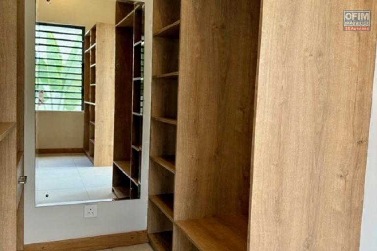 4-bedroom villa with pool. Live in luxury and comfort near the Croisette shopping center in Grand Baie, in the private Bois Chandelle residential area.
