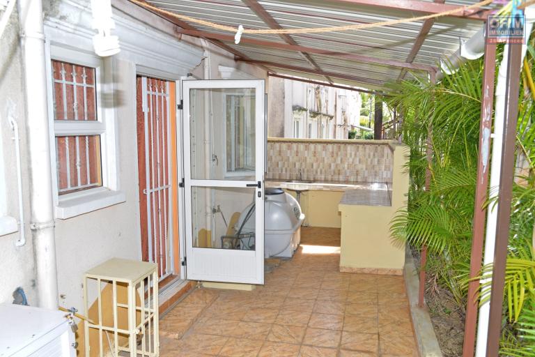 Sale House / Villa GRAND GAUBE - CALODYNE – photo 8 of 11 – Terrace