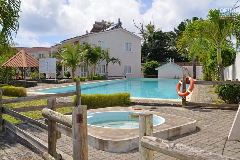 Sale House / Villa GRAND GAUBE - CALODYNE – photo 9 of 11 – Swimming pool