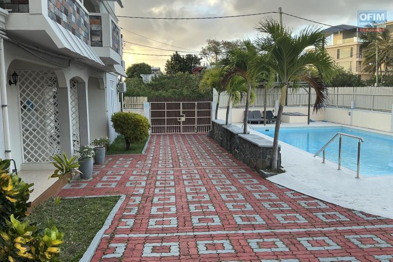 2-bedroom apartment with pool – Grand Baie