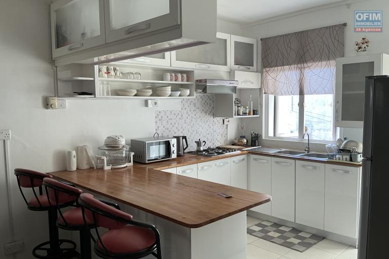 ☀️ FOR RENT: 2-bedroom apartment in the center of PEREYBÈRE 🌊🌴