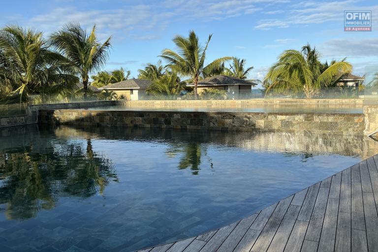 LOCAL MARKET. AZURI SMART CITY ROCHES NOIRES - 3 BEDROOM DUPLEX WITH ROOFTOP AND SEA VIEW