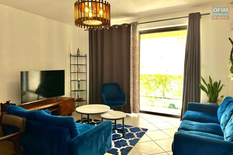 Renting House / Villa FLIC EN FLAC - ALBION – photo 5 of 13 – Bright living area