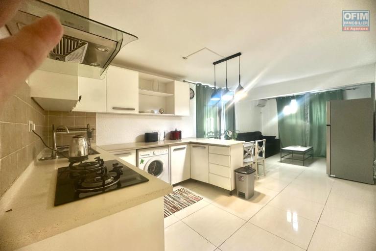 FLIC EN FLAC 1 BEDROOM APARTMENT WITH AIR CONDITIONING FOR RENT, 2 MINUTES WALK FROM THE BEACH