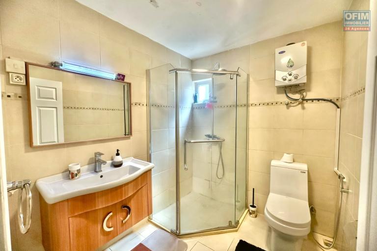 Rental Apartment FLIC EN FLAC - ALBION – photo 6 of 7 – Bathroom