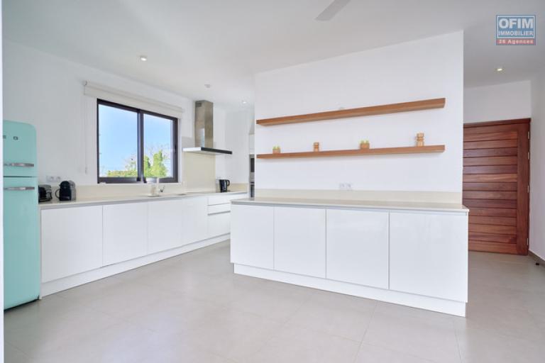 Accessible to foreigners Apartment GRAND BAIE - PEREYBERE - POINTE AUX CANNONIERS – photo 5 of 12