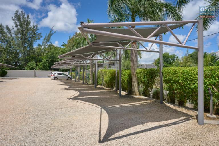 Accessible to foreigners Apartment GRAND BAIE - PEREYBERE - POINTE AUX CANONNIERS – photo 15 of 15 – Carport