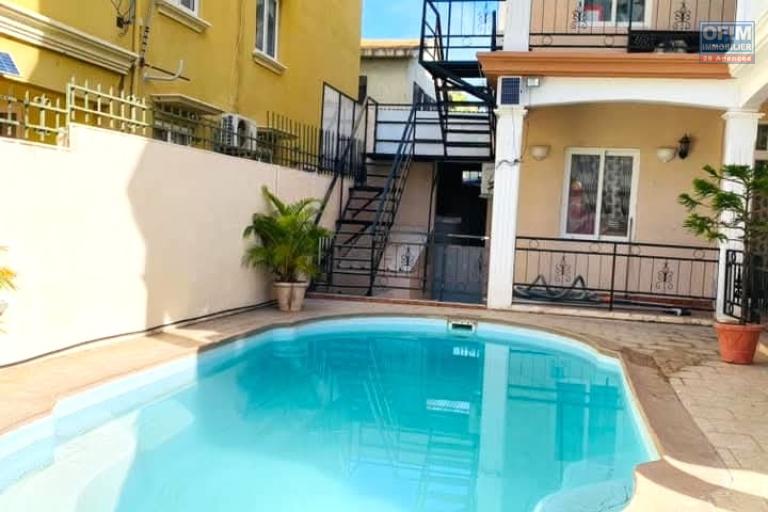 Renting Apartment FLIC EN FLAC - ALBION – photo 1 of 6 – Swimming pool