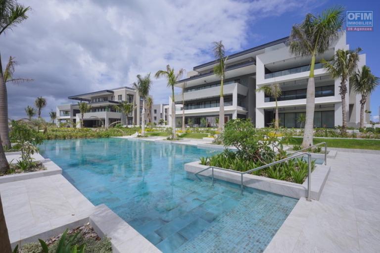 Accessible to foreigners Apartment MONT CHOISY - TROU AUX BICHES – photo 10 of 12 – Swimming pool