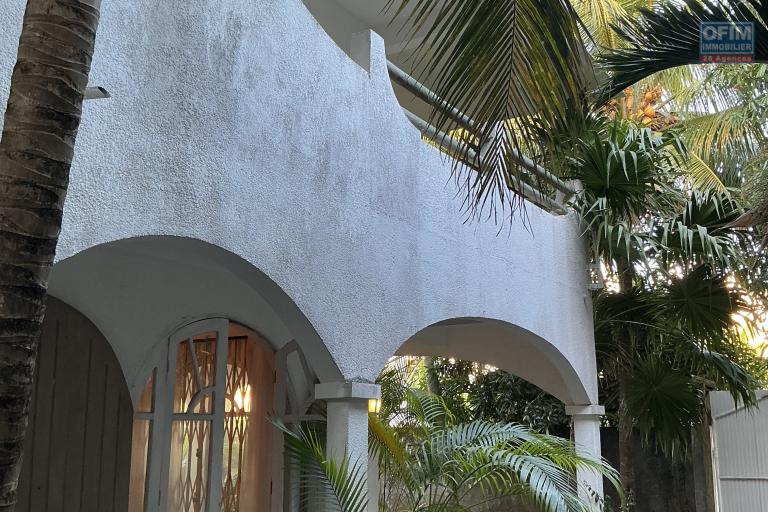 Sale House / Villa MONT CHOISY - TROU AUX BICHES – photo 16 of 16 – Front of the property