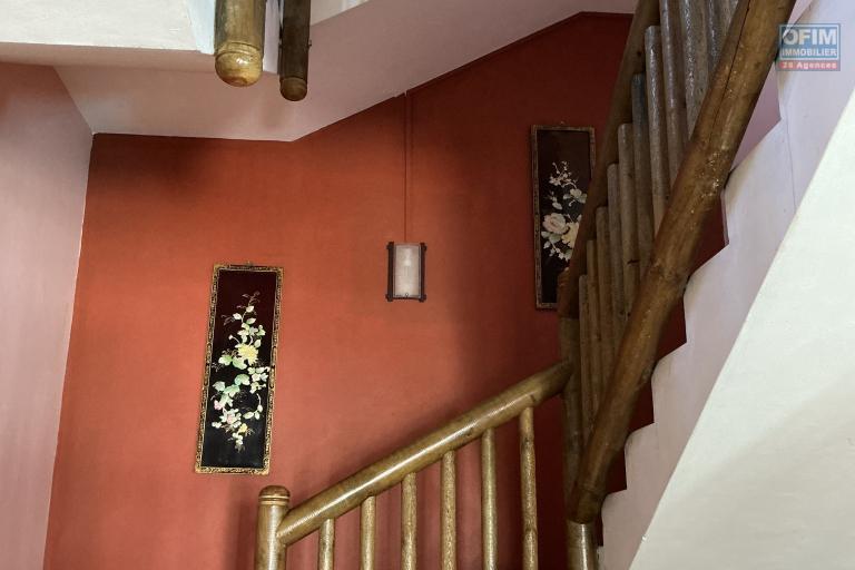Renting House / Villa GRAND GAUBE - CALODYNE – photo 8 of 10 – Staircase