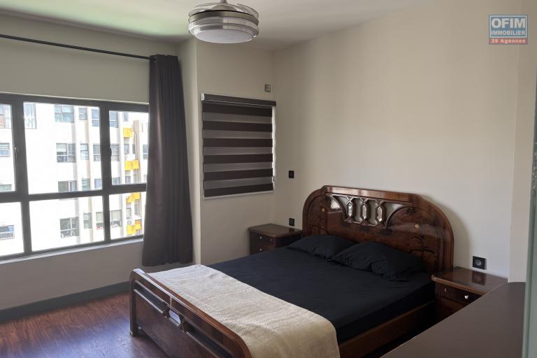 Renting Apartment BEAU BASSIN - ROSE HILL - QUATRE BORNES – photo 8 of 12 – Bright bedroom