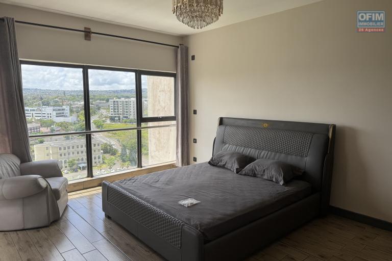 Rental Apartment BEAU BASSIN - ROSE HILL - QUATRE BORNES – photo 11 of 12 – Bright bedroom