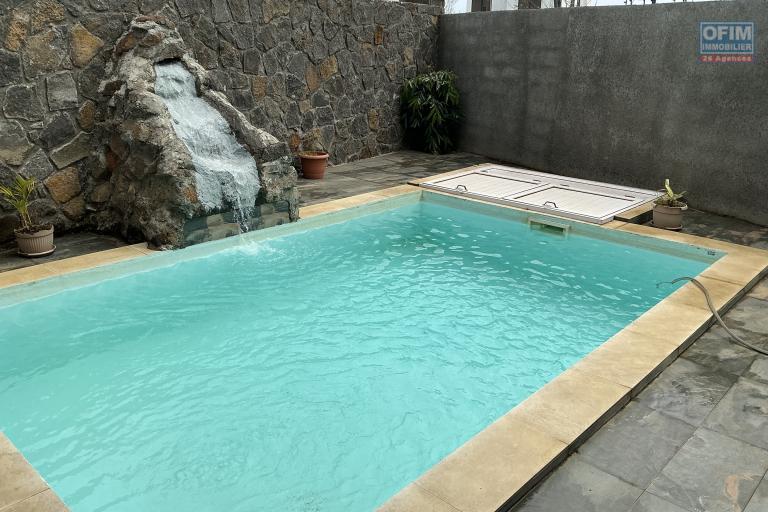 Renting House / Villa GRAND BAIE - PEREYBERE - POINTE AUX CANONNIERS – photo 19 of 19 – Swimming pool