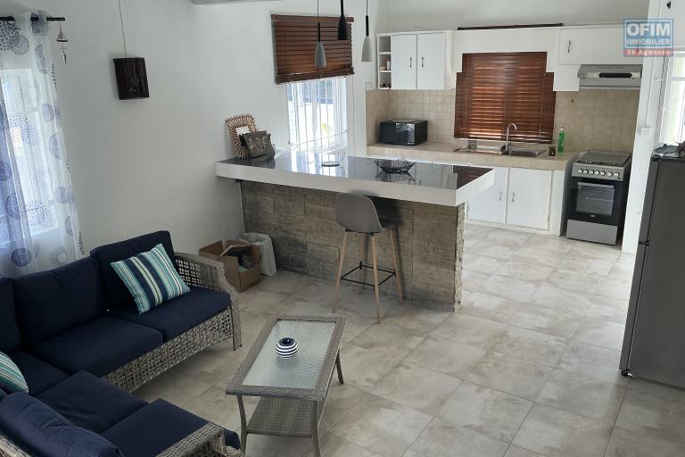Sales House / Villa GRAND GAUBE - CALODYNE – photo 2 of 15 – Fitted open-plan kitchen
