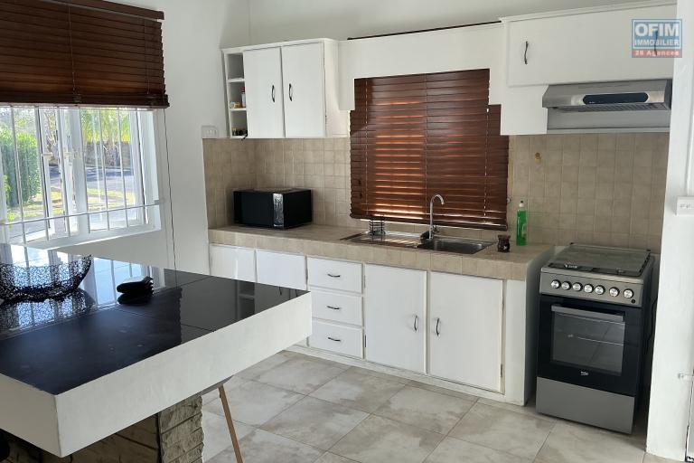 Sales House / Villa GRAND GAUBE - CALODYNE – photo 5 of 15 – Fitted kitchen