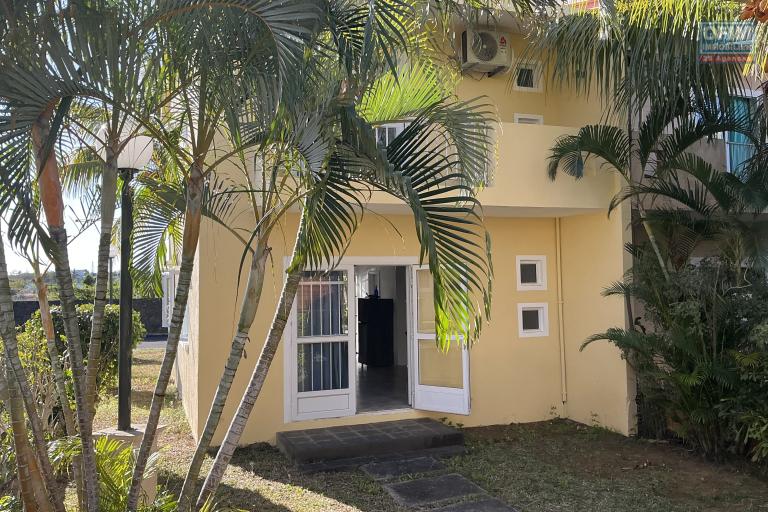 Sale House / Villa GRAND GAUBE - CALODYNE – photo 15 of 15 – Front of the property