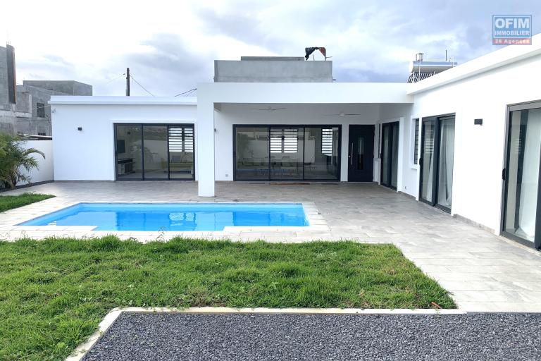 Rental House / Villa FLIC EN FLAC - ALBION – photo 4 of 15 – Swimming pool