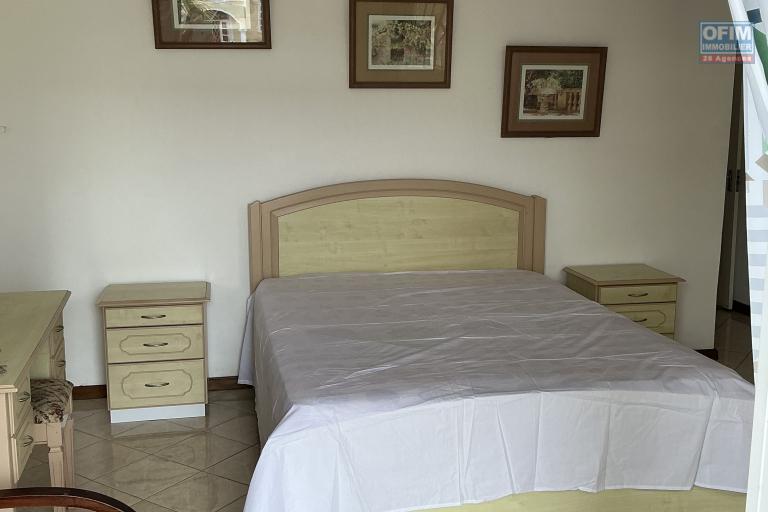 Rental House / Villa GRAND BAIE - PEREYBERE - POINTE AUX CANONNIERS – photo 7 of 16 – Bedroom