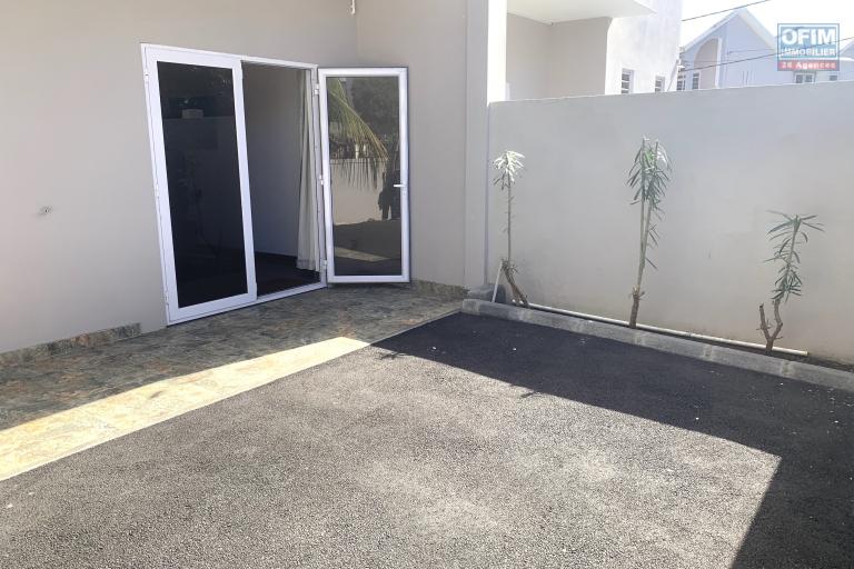 Rental House / Villa FLIC EN FLAC - ALBION – photo 1 of 10 – Courtyard