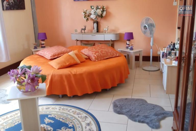 Sale House / Villa GRAND BAIE - PEREYBERE - POINTE AUX CANONNIERS – photo 7 of 17 – Bedroom