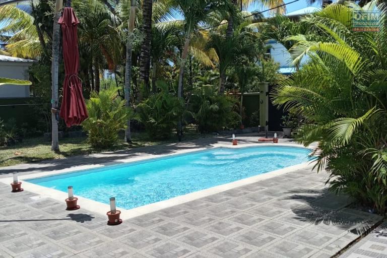 Sale House / Villa GRAND BAIE - PEREYBERE - POINTE AUX CANONNIERS – photo 16 of 17 – Swimming pool