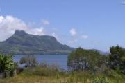 RARE PRODUCT ON THE LOCAL SALE MARKET VILLA OF 1000 M2 HAB UNDER CONSTRUCTION ON A LAND OF 9000 M2 WITH FEET IN THE WATER IN FULL PROPERTY IN ONE OF THE MOST BEAUTIFUL LOCATIONS OF MAURITIUS.
