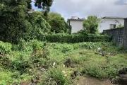 Curepipe for sale land of 105.52 Toise or 9.5 Perches or 401M2 located near the city center.