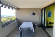 Tamarin for sale and accessible to foreigners, luxury 3 bedroom apartment with a small private swimming pool, garage and store. The elegant, modern apartment with a breathtaking view. With various facilities near the residence