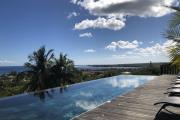 Tamarin for sale 3 bedroom penthouse accessible to foreigners located in a residence with sea view.